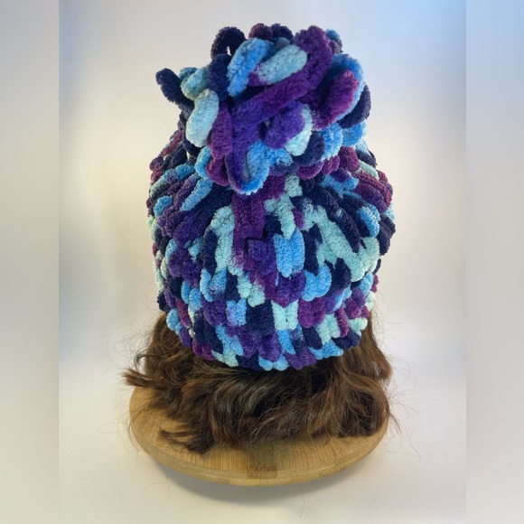 Handmade Women’s/Junior’s Winter Hat With Loopy Pom-Pom - Purple & Blue - Picture 6 of 9